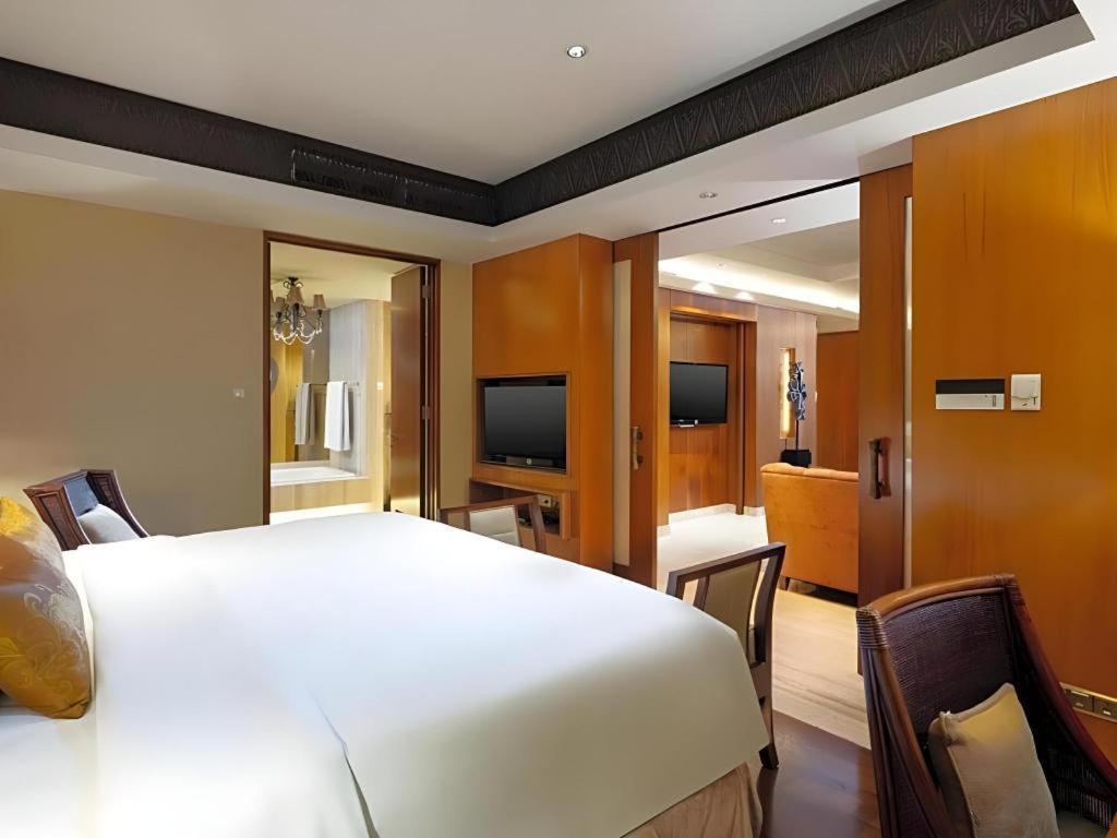 Artotel Suites Bianti Yogyakarta Exterior foto
