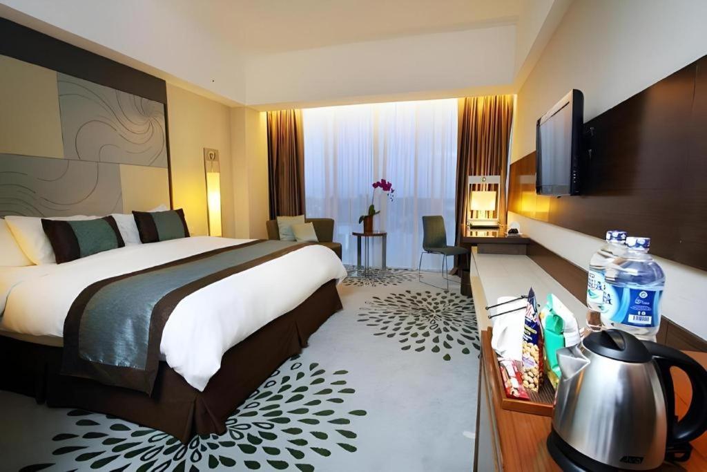 Artotel Suites Bianti Yogyakarta Exterior foto