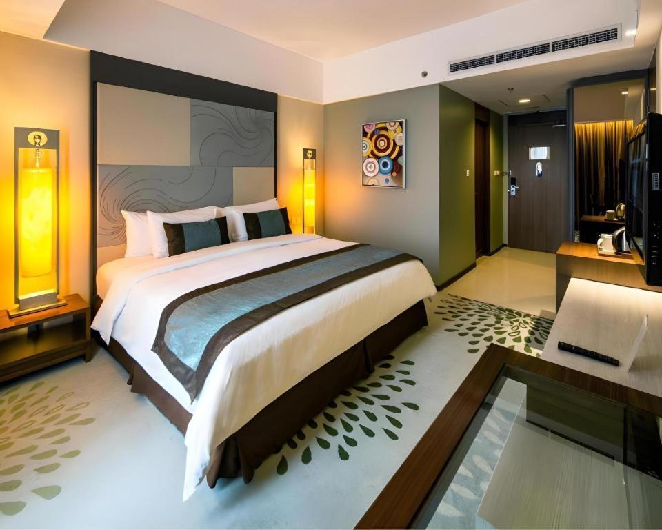 Artotel Suites Bianti Yogyakarta Exterior foto
