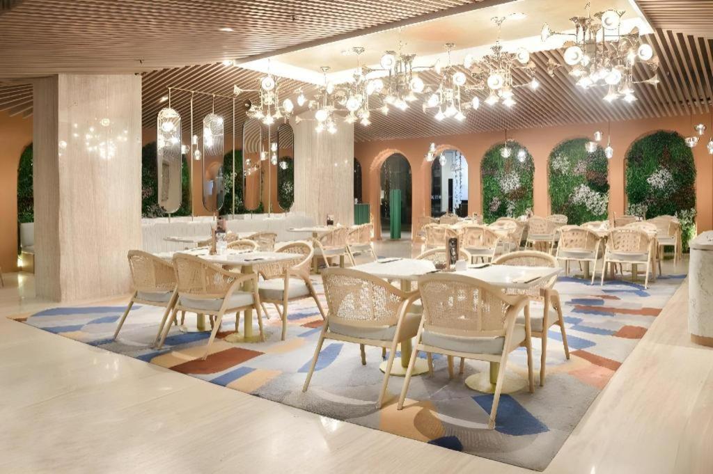 Artotel Suites Bianti Yogyakarta Exterior foto