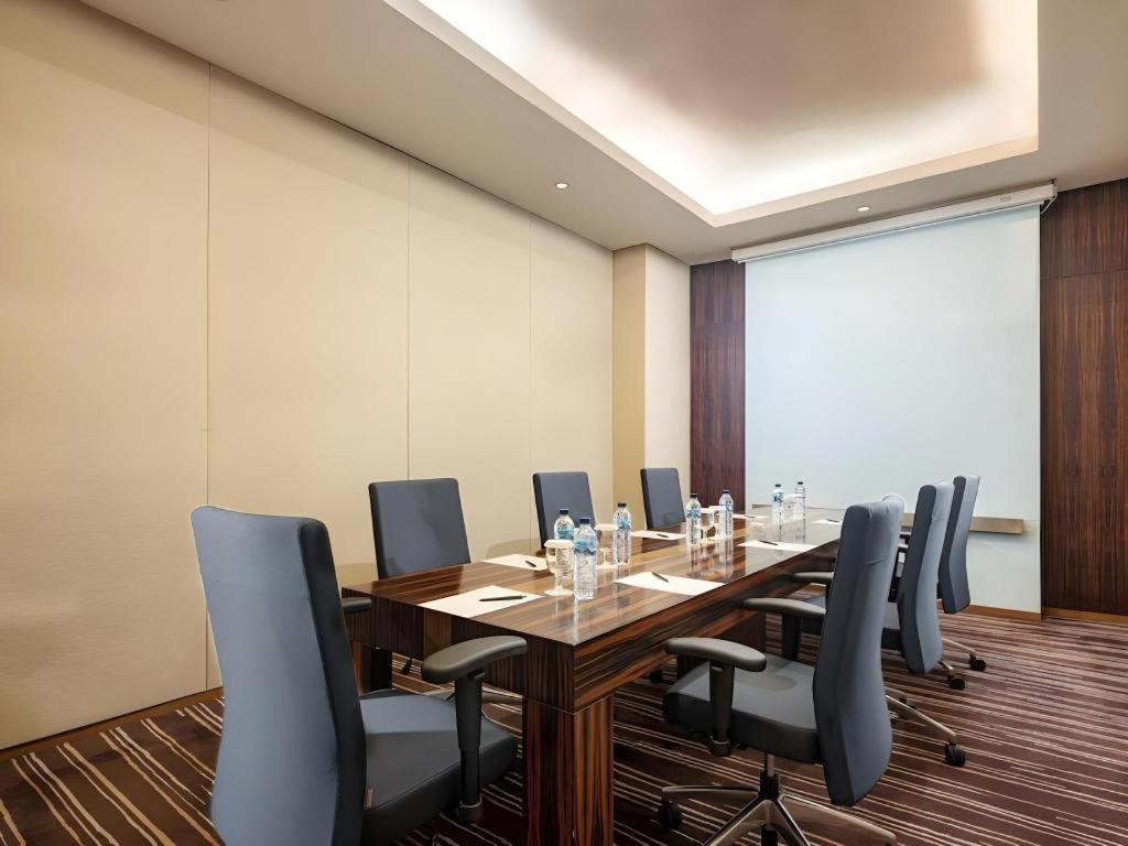 Artotel Suites Bianti Yogyakarta Exterior foto